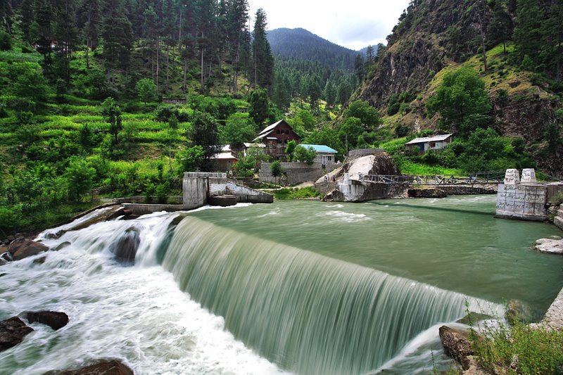 why visit neelum valley